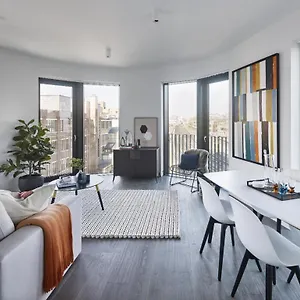 the-eight-apartments-shoreditch.brighton-hotels-england.com/