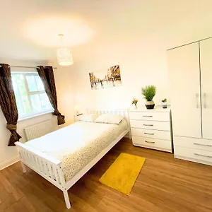 A Lovely Near Greenwich London