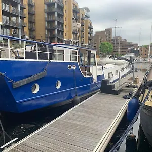Historic Dutch Barge, Idyllic Location London